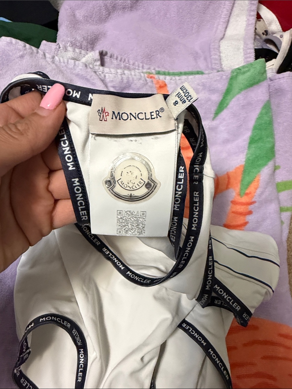 Moncler - Picture 2 of 7